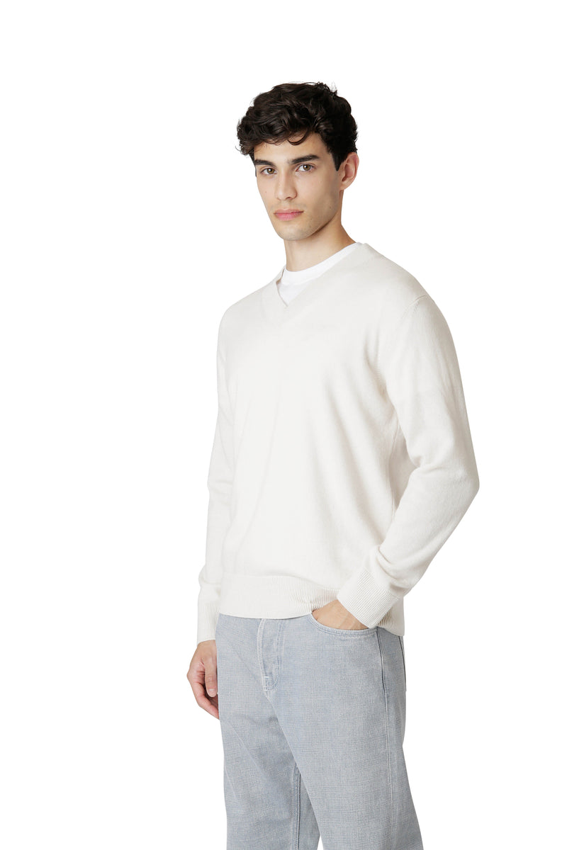 V-NECK SWEATER