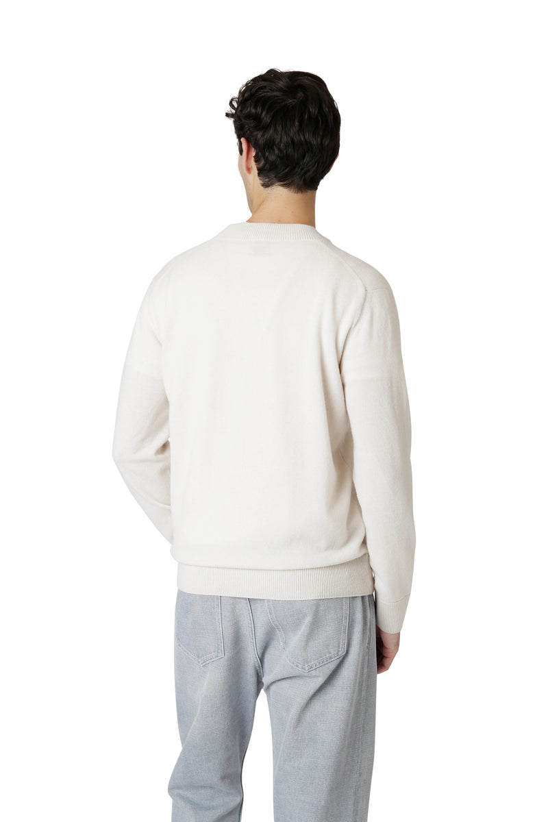 V-NECK SWEATER