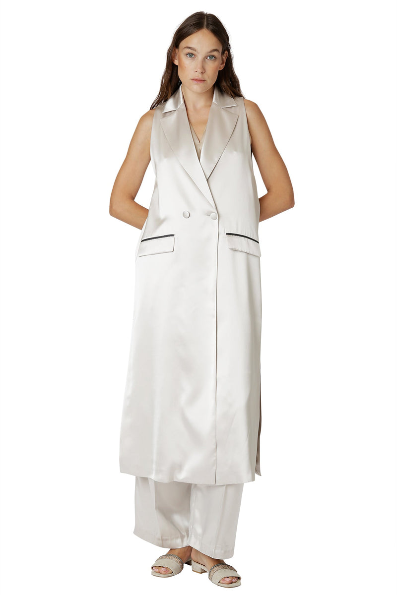 SLEEVELESS DUST COAT