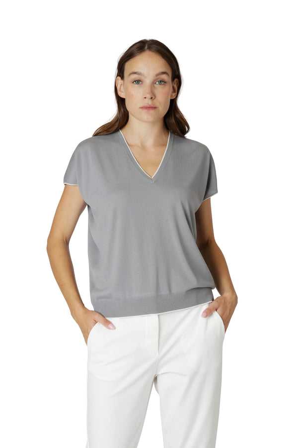 SLEEVELESS V-NECK SWEATER