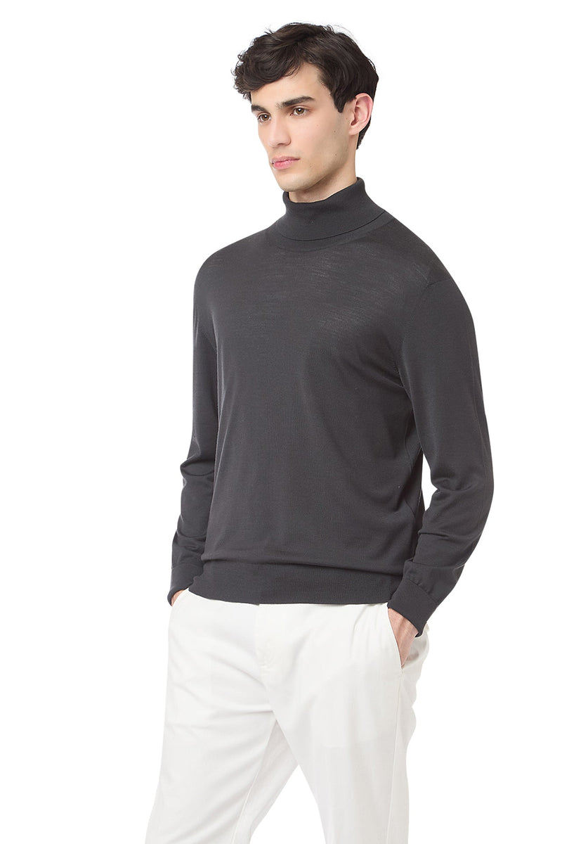 TURTLENECK SWEATER