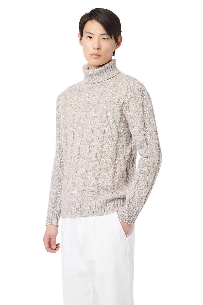 TURTLENECK BRAID SWEATER