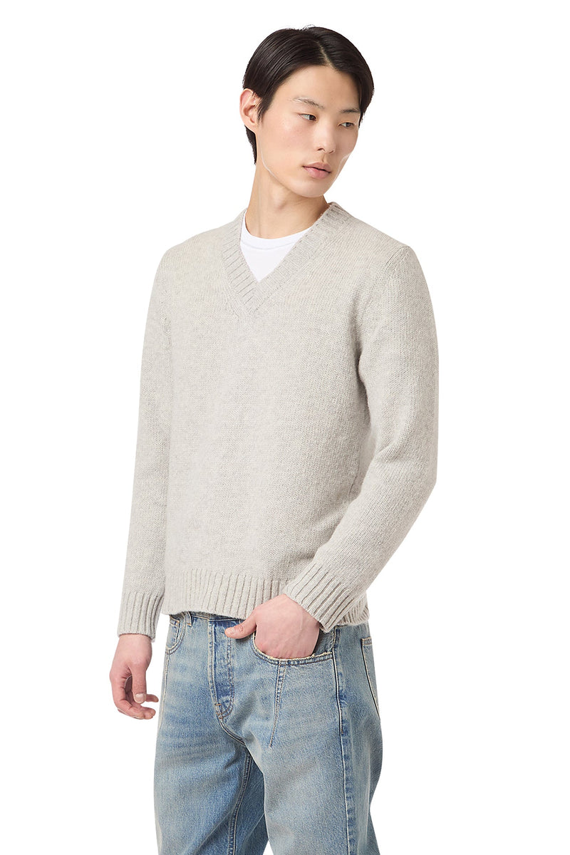 V-NECK SWEATER