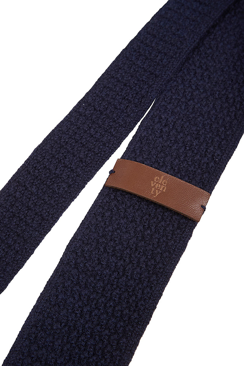 NECKTIE