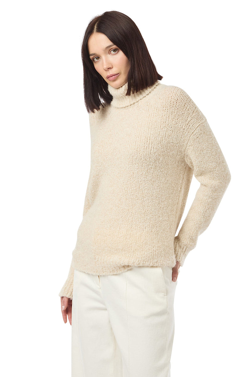 TURTLENECK SWEATER